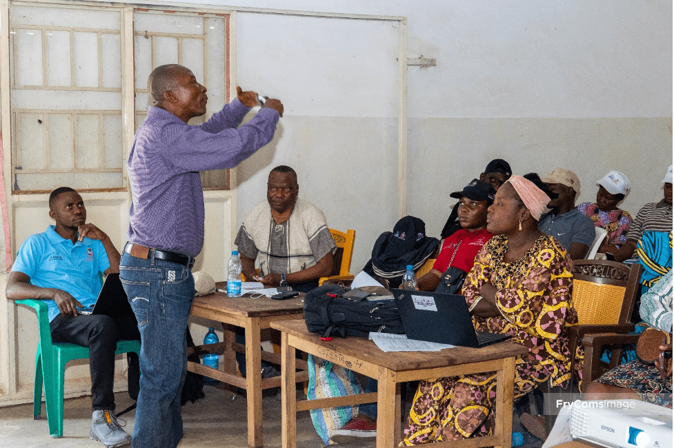 Tanganyika : Les productrices et multiplicateurs de semences de haricots formés au processus de certification et de production de semences de qualité