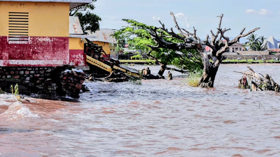 Kalemie : l’Athénée du Lac succombe à la fureur du Lac Tanganyika